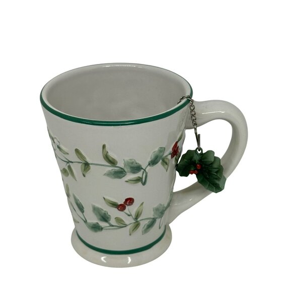 Pfaltzgraff Winterberry Embossed Mug 12oz w/ Tea Infuser Christmas Set - 3.5"x4" - Picture 1 of 7